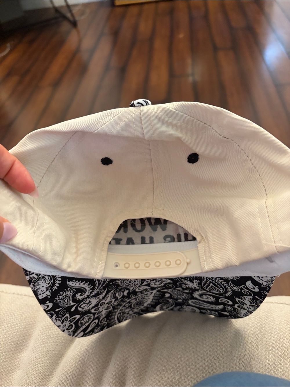 Zenana Outfitters Embroidered Trucker Hat - Cream & Black Paisley - Picture 2 of 2